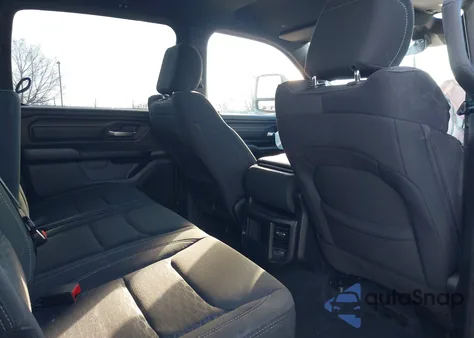 2025 Ram 1500 Tradesman 4X4 5'7 Box z USA, uszkodzony, nr VIN 1C6RRFGG4SN702726